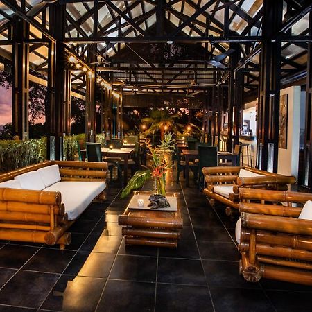 Tiki Villas Rainforest Lodge - Adults Only أوفيتا المظهر الخارجي الصورة
