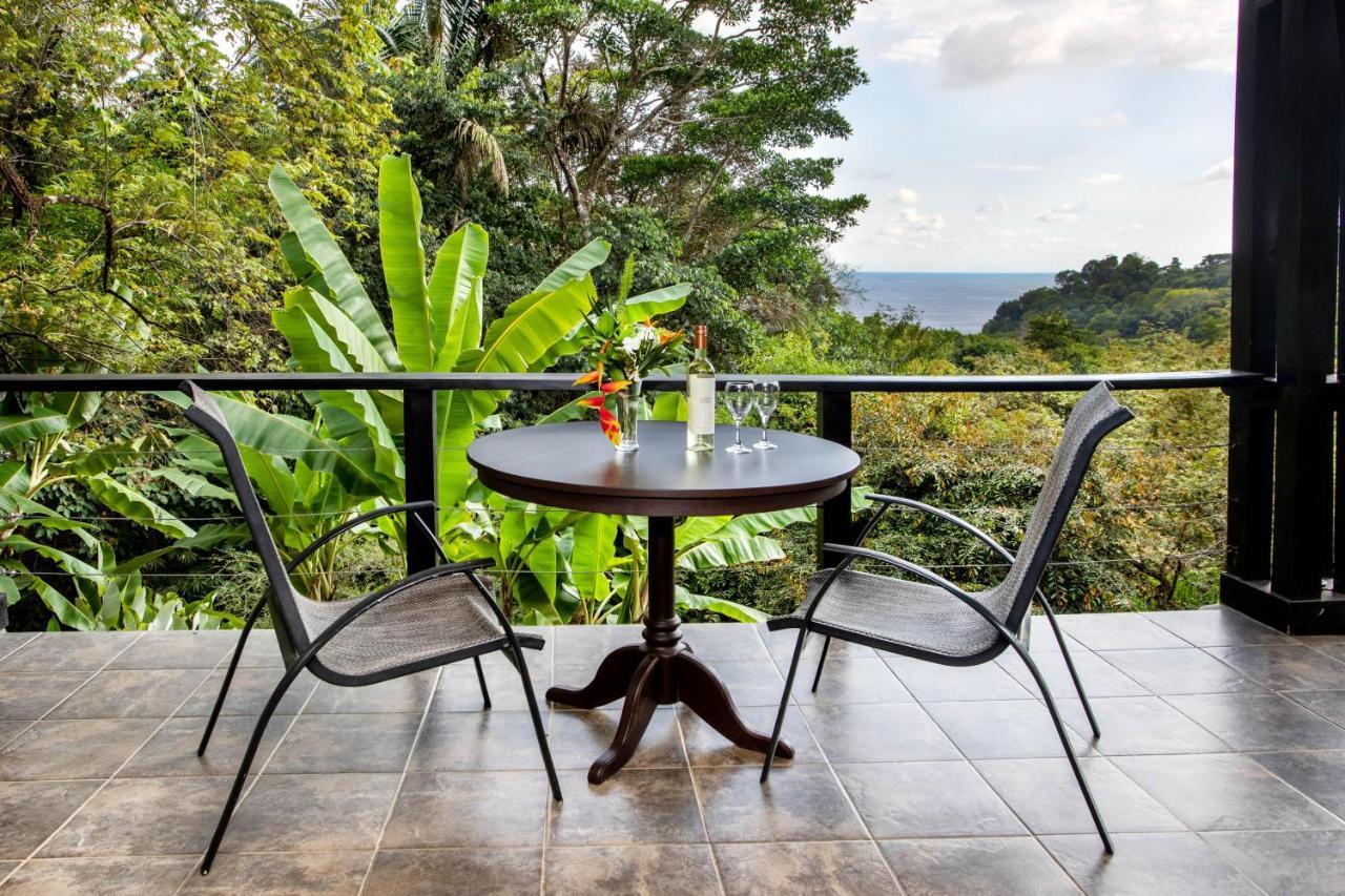 Tiki Villas Rainforest Lodge - Adults Only أوفيتا المظهر الخارجي الصورة