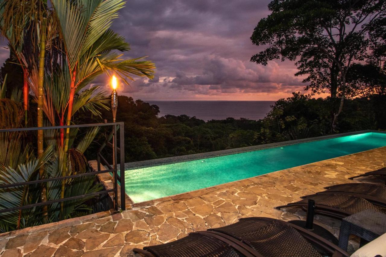 Tiki Villas Rainforest Lodge - Adults Only أوفيتا المظهر الخارجي الصورة