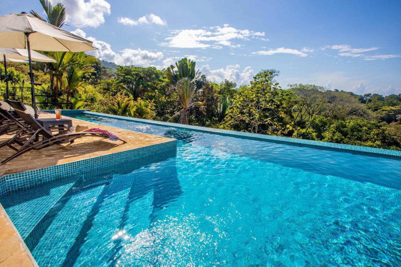 Tiki Villas Rainforest Lodge - Adults Only أوفيتا المظهر الخارجي الصورة